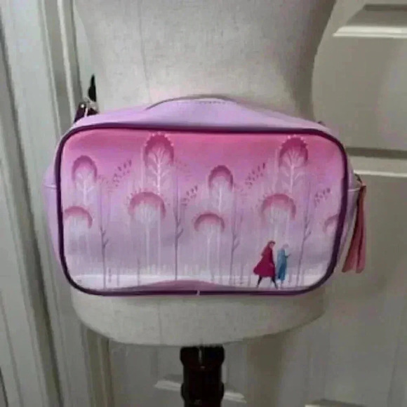 NEW‎ Disney Frozen Elsa And Anna Hip Pack Purse NWOT - Picture 4 of 11